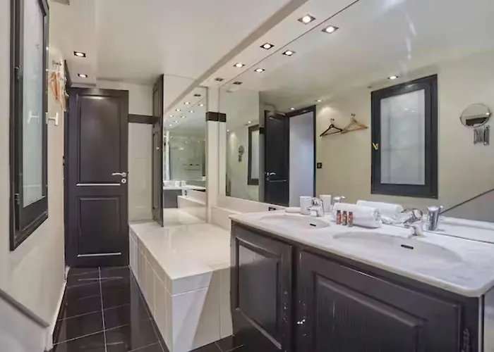 Apartment Stylish In Le Marais, Centre