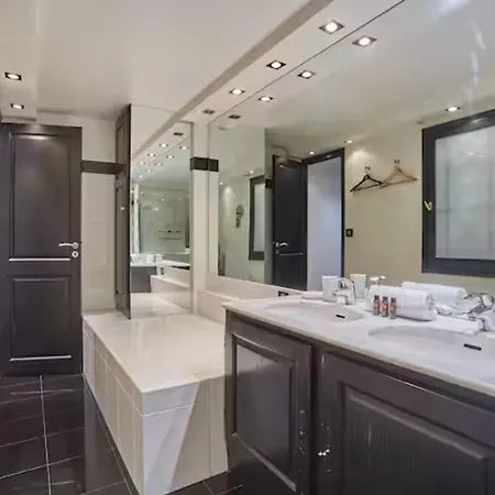 Apartman Stylish In Le Marais, Centre